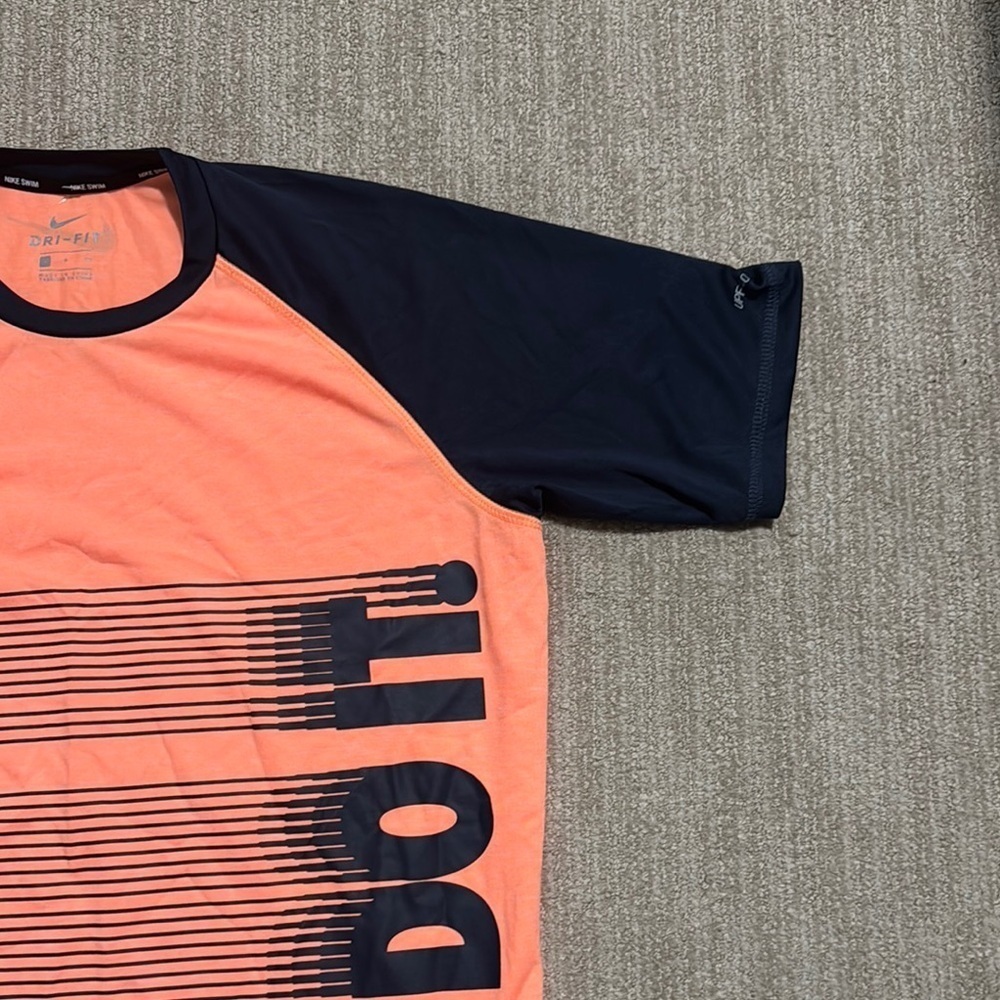 Nike Swim Dri-FIT Hydroguard Short Sleeve Shirt Orange/Navy Men's Size S UPF 40+ - Picture 2 of 12
